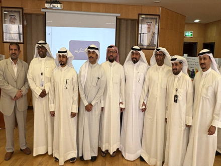 تحدي القراءة في ثانوية الاصمعي